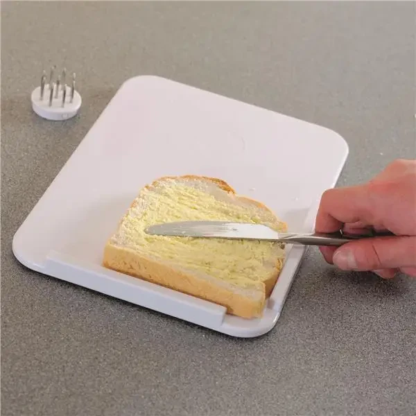 Plastic Spread Board with Spikes - Image 2