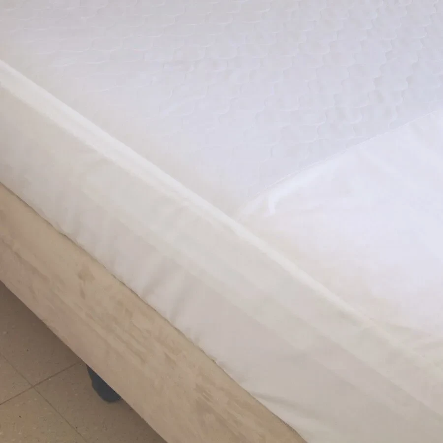 Conni Fitted Bed Pad Sheet - Image 2